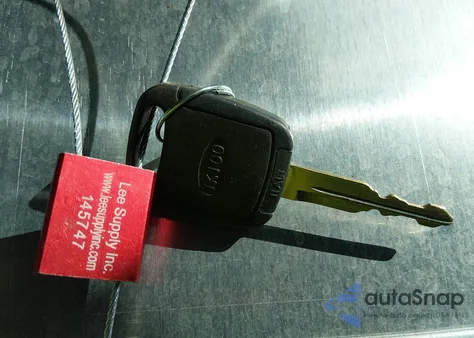 2008 Ford Crown Victoria Standard z USA, uszkodzony, nr VIN 2FAFP73VX8X115925